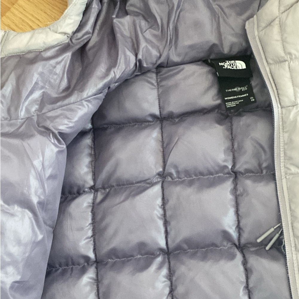 Preowned women’s TheNorthFace parka XL excellent